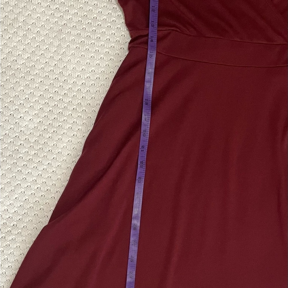 Many dress but handy fit and flare dress - Picture 4 of 7